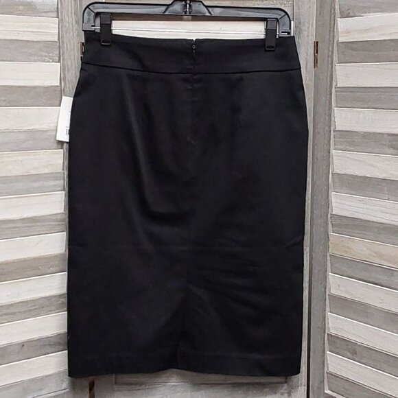 Pencil Skirt | 89th & Madison | 0 - Picture 8 of 14